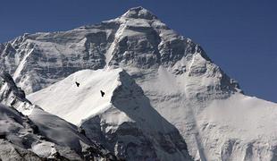 Odprave na Mount Everest odslej pod večjim nadzorom