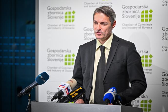 GZS: Gospodarstvo se bo letos težko okrepilo za več kot odstotek