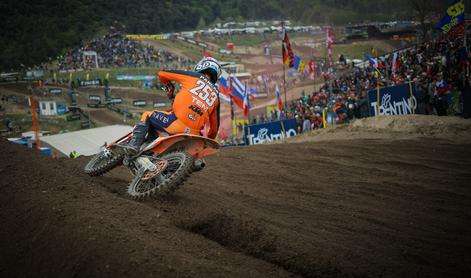 Gajser z dobrimi novicami, znova smola Pancarja, zmagal Herlings
