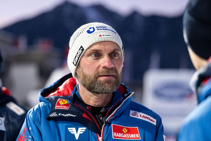 Še lep čas bo ostal doma