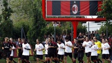 Novinič zaigral za Milan, Fornezzi na vrhu