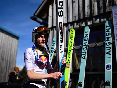 Prevc se lahko še približa velikemu globusu, vrača se Lanišek