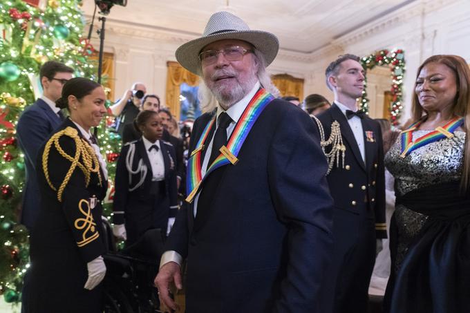  Barry Gibb je še edini živeči brat izmed treh bratov Gibb in ustanovitelj zasedbe Bee Gees. | Foto: Guliverimage