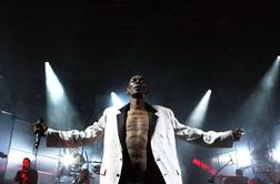 Umrl je Maxi Jazz, pevec legendarne skupine Faithless