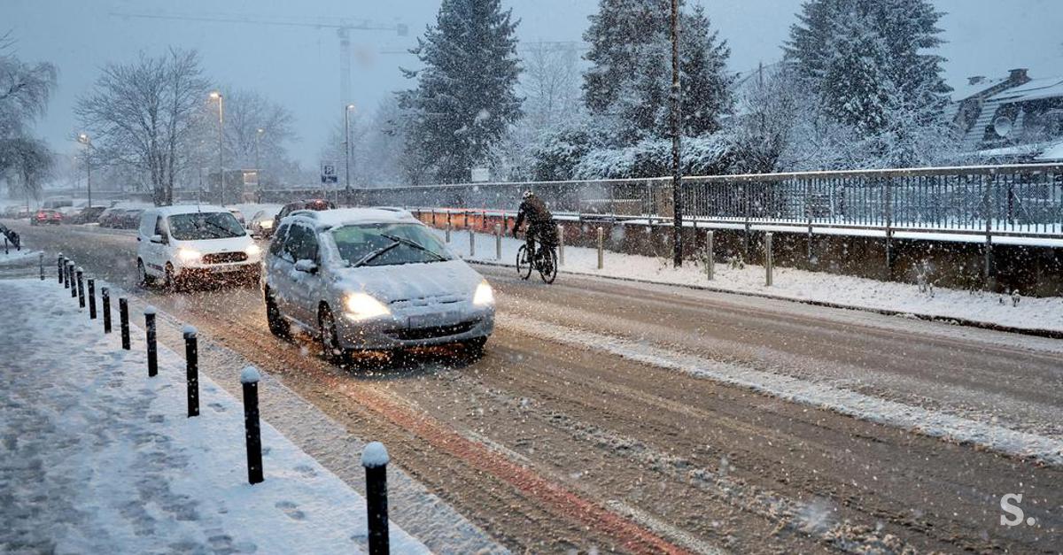 Kje So Zastoji In Zapore Na Cestah Zaradi Snega? Spremljajte V živo ...