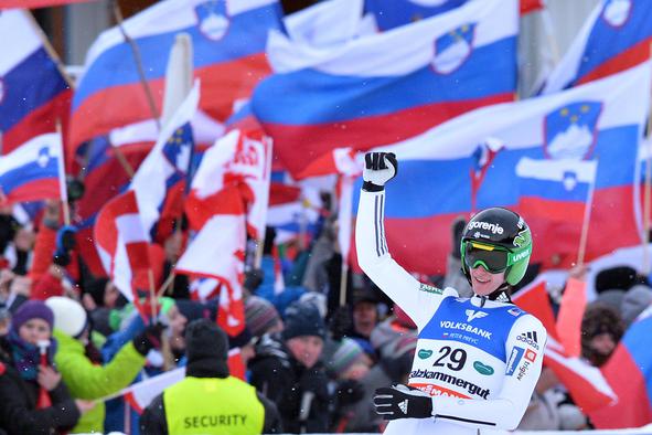 Zlati Peter Prevc poletel do sanjskih dosežkov