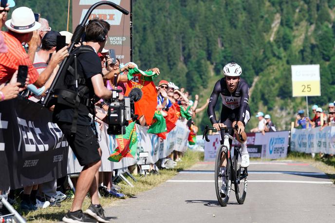Joao Almeida | Joao Almeida dobro pripravljen odhaja na Tour, kjer bo pomočnik Tadeja Pogačarja. | Foto Guliverimage