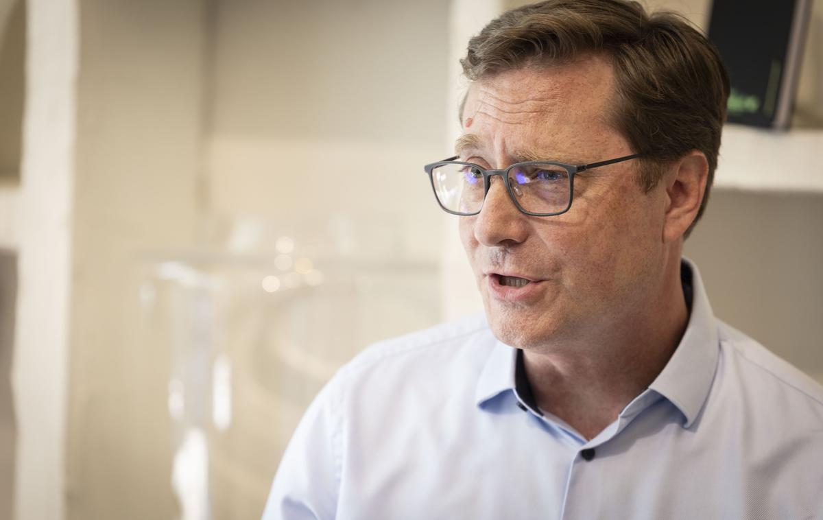 Vladimir Prebilič | Nova politična stranka Vladimirja Prebiliča bo "rojena" na kongresu 18. oktobra. O njenem imenu in o imenih svojih političnih sopotnikov Prebilič še ni želel govoriti. | Foto Bojan Puhek