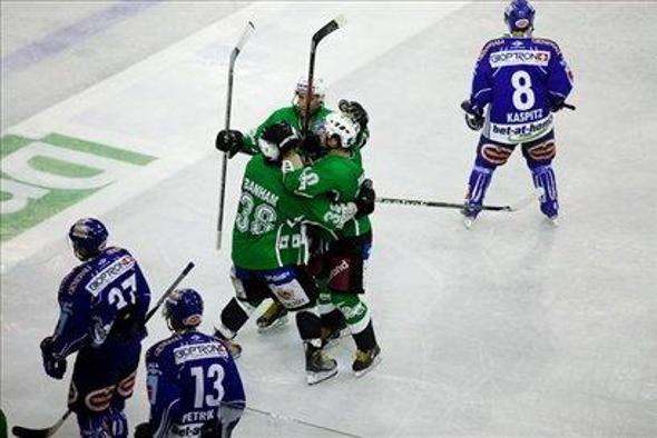 Dvojno veselje hokejistov Olimpije