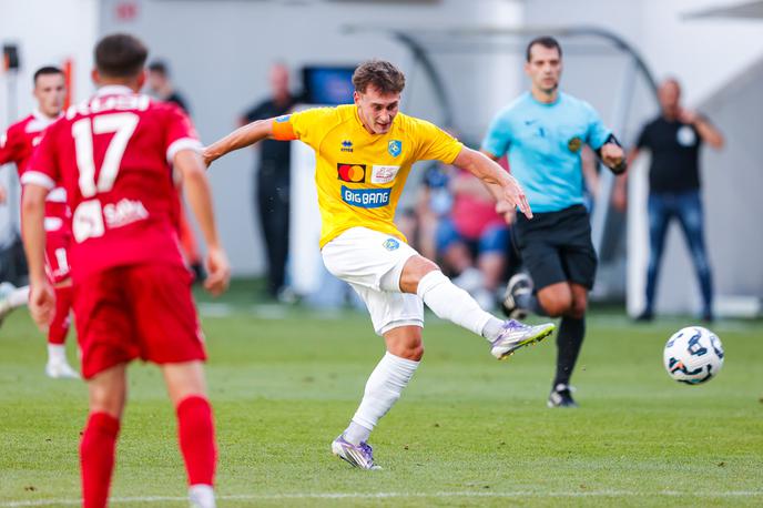 prva liga Martin Pečar NK Bravo NK Aluminij | Martin Pečar je zadel za vodstvo Brava ob koncu prvega polčasa. | Foto Aleš Fevžer
