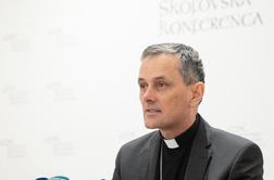 Škof Andrej Saje: Slovenski škofje se veselimo in pozdravljamo novega papeža Leona XIV.