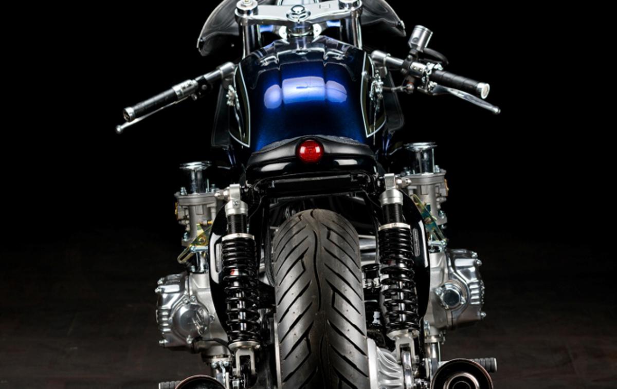 Blueberry bomber | Foto Jani Nendl