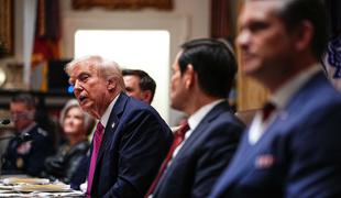Trump preklinjal in kričal na Zelenskega: Sprejmi Putinove pogoje!