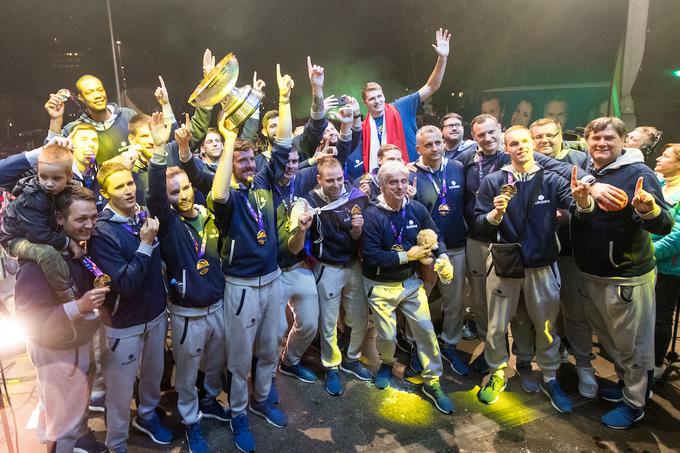 Sprejem košarkarjev EuroBasket 2017 Kongresni trg | Foto: Matic Klanšek Velej/Sportida