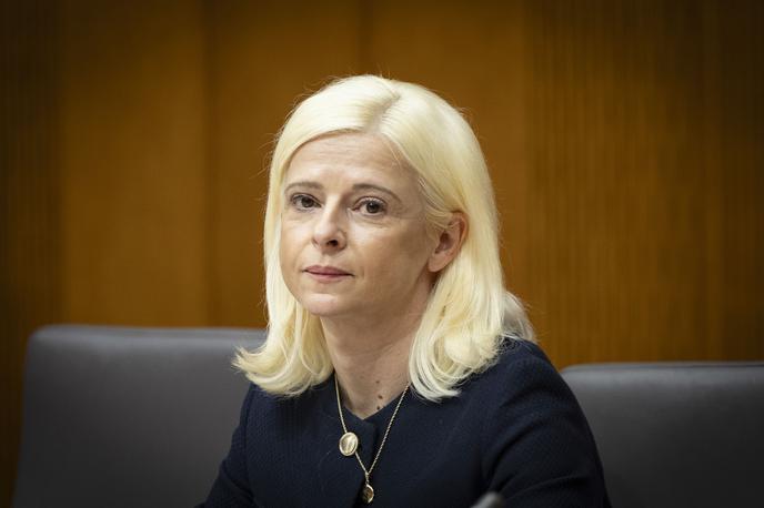 Ksenija Klampfer | Napovedala je tudi novelo zakona o spodbujanju digitalne vključenosti. | Foto Ana Kovač