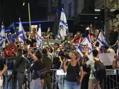 V Jeruzalemu že četrta noč protivladnih protestov
