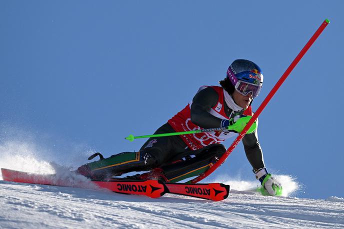 Gurgl  Lucas Pinheiro Braathen |  Lucas Pinheiro Braathen je na prvi progi v Gurglu naredil preveč manjših napak in bil razočaran v cilju. | Foto Reuters
