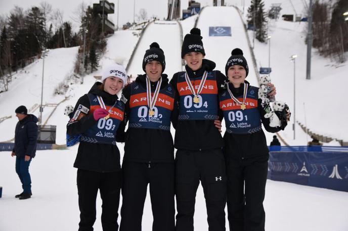 Mešana ekipa, smučarski skoki, MSP | Za konec mladinskega svetovnega prvenstva je slovenska reprezentanca osvojila še prvo zlato. | Foto SloSki