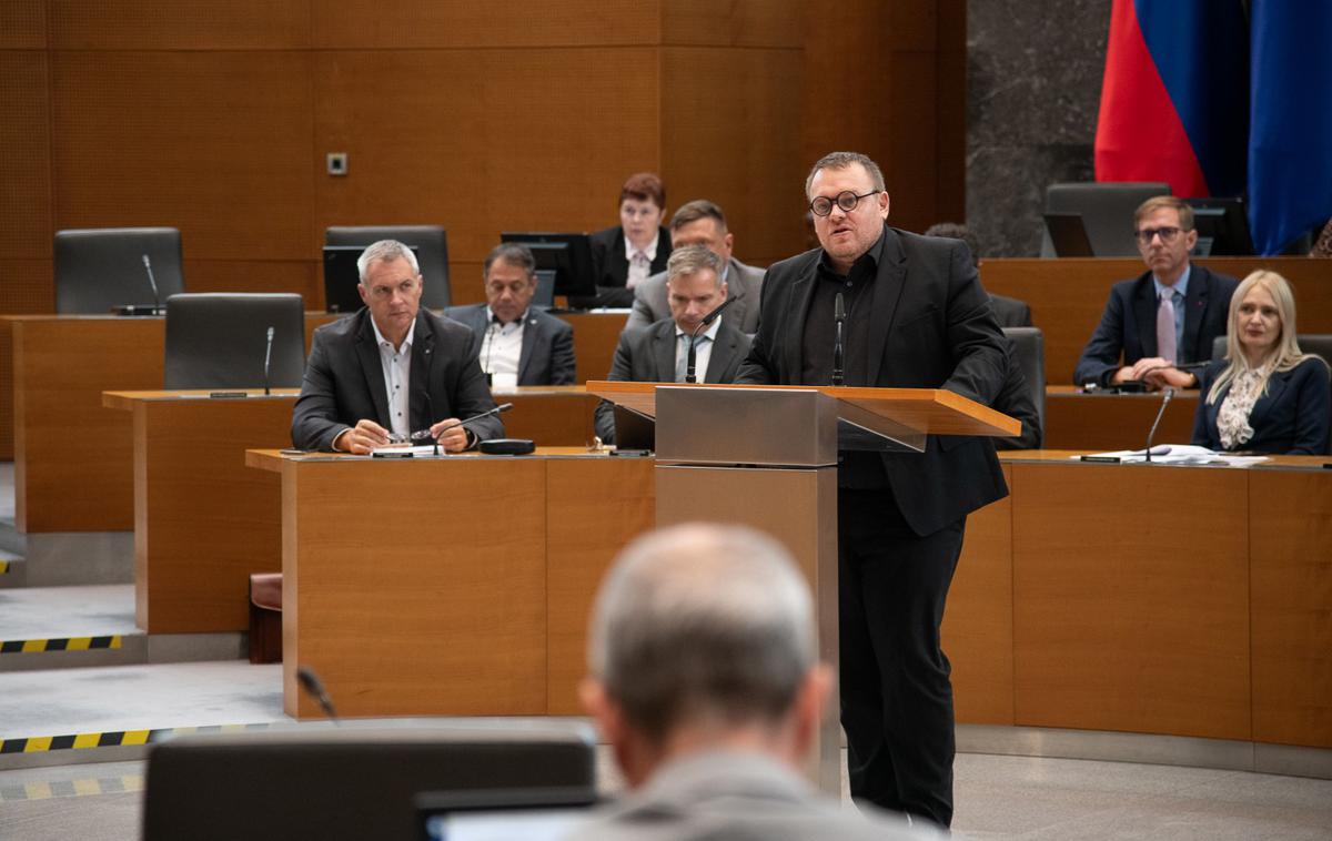 Simon Maljevac | Interpelacija ministra Simona Maljevca je v tem mandatu 13. interpelacija, ki jo je vložila opozicija, a z nobeno ni uspela. | Foto STA