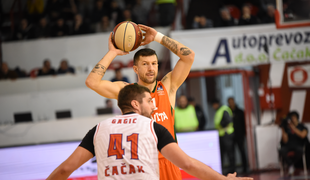 Cedevita Olimpija suverena, uspešna tudi Krka