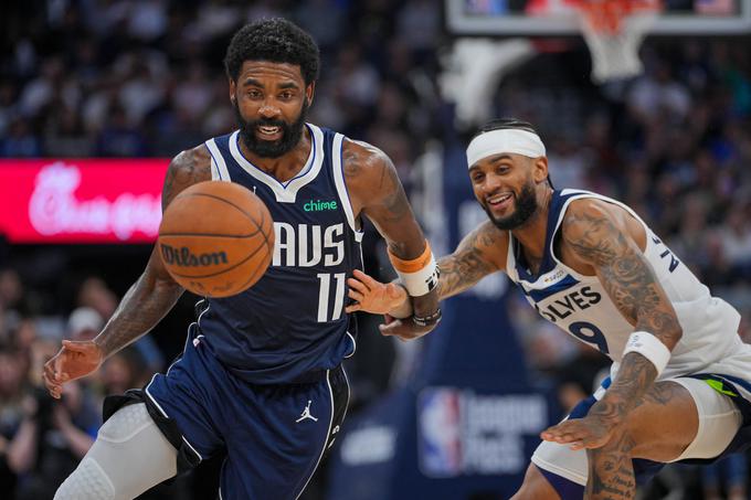 Kyrie Irving je proti Minnesoti dosegel 35 točk. | Foto: Reuters