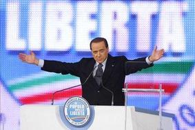 Berlusconi izvoljen na čelo Ljudstva svobode