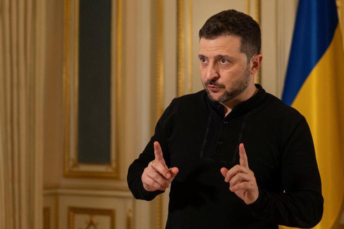 Volodimir Zelenski | Ukrajinski predsednik Volodimir Zelenski je potrdil, da se pošiljke ameriškega orožja v Ukrajino nadaljujejo, poroča Osintehnical.  | Foto Reuters