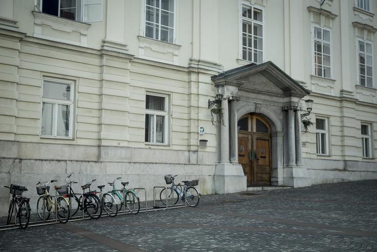 stavba SAZU stavba SAZU | Foto: Ana Kovač