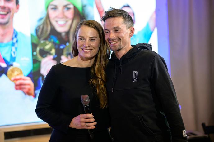 Tina Maze Primož Roglič | Tina Maze in Primož Roglič sta bila glavna gosta ob odprtju Slovenske hiše v Cortini d'Ampezzo. | Foto Anže Malovrh/STA