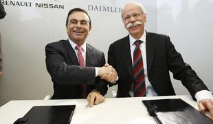 Daimler in Renault: skupen motor, menjalnik in kombi
