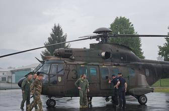 Vlada bi v Gazo napotila helikopter slovenske vojske