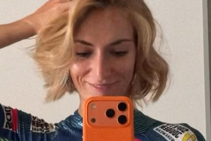 Urška Žigart navdušila z novo podobo #video