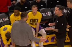 Nenavaden pogovor med Dončićem in trenerjem? #video