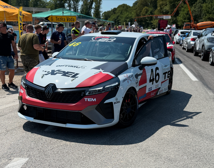 Miha Fabijan (renault clio cup). | Foto: Gregor Pavšič