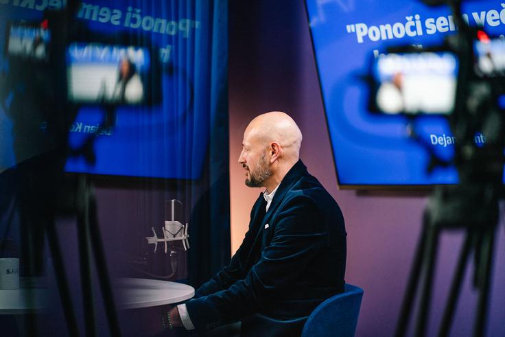 "Trudil sem se, da kot družina funkcioniramo čim bolj normalno," je povedal Dejan Kontrec in priznal: "Seveda so bila leta, ko sva manj govorila ali nič govorila, ampak bili smo skupaj." | Foto: Jan Lukanović