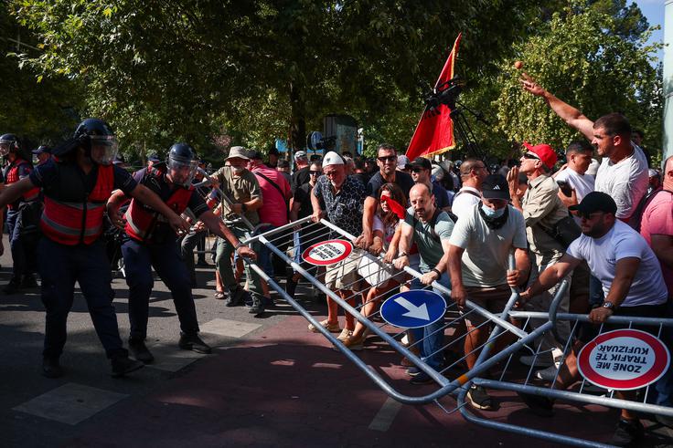Tirana protesti | Foto: Reuters