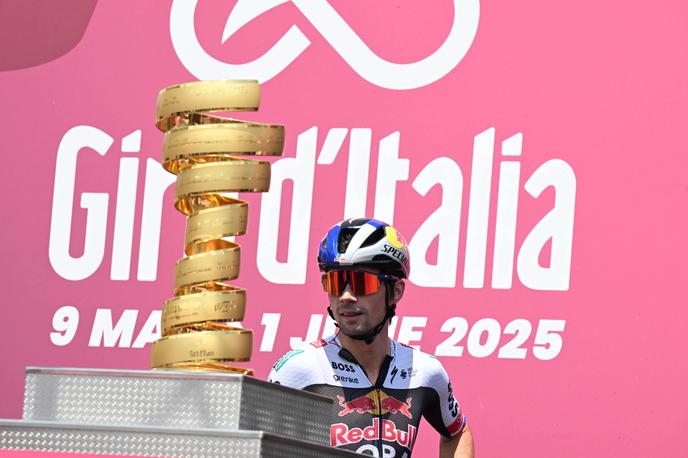 Primož Roglič Giro 2025 | Foto Guliverimage