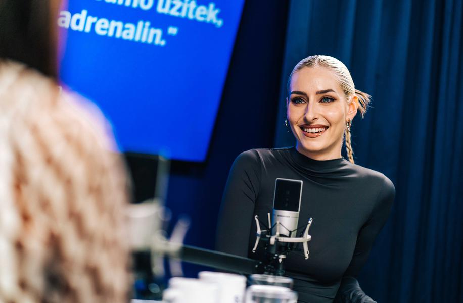 Pevka iskreno odgovorila tudi na vprašanje o materinstvu