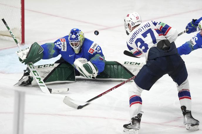 SP v hokeju 2023: slovenska hokejska reprezentanca : Norveška, Gašper Krošelj | Slovenci so na tretji tekmi prvenstva z 0:1 izgubili z Norvežani. | Foto Guliverimage