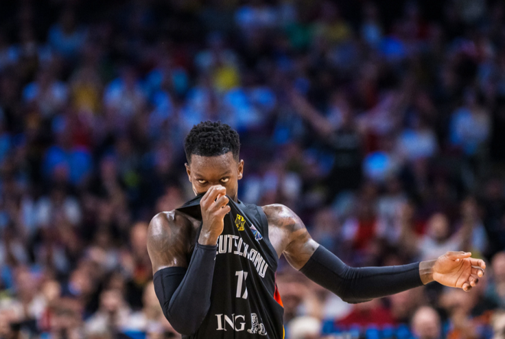 Dennis Schröder je svojo ekipo popeljal do naslova. | Foto: FIBA