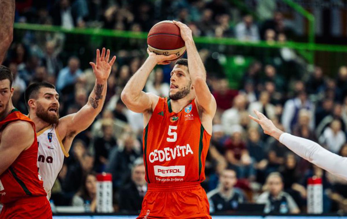 Bosna : Cedevita Olimpija | Košarkarji Cedevite Olimpije so v četrti četrtini priredili velik preobrat, izsilili podaljšek, po tem pa prišli do prve gostujoče zmage v ligi ABA v tej sezoni. | Foto Bosna BH Telecom/Ednan Turalic