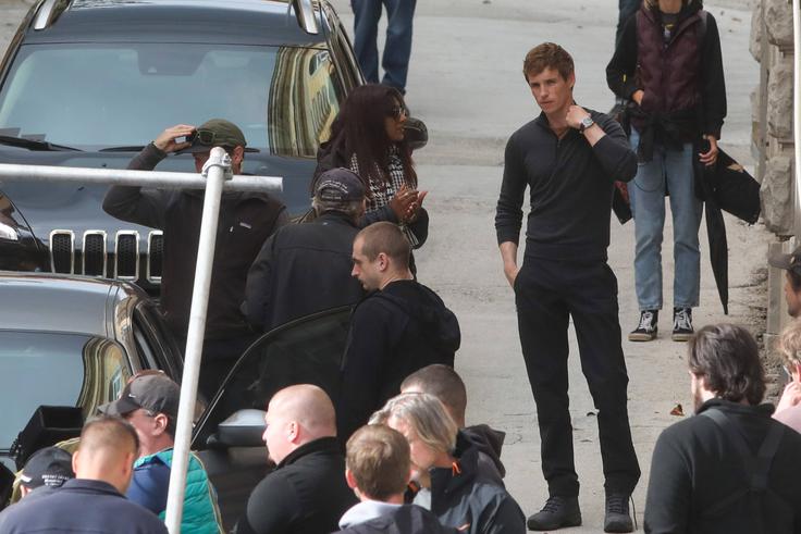 Eddie Redmayne med snemanjem v Labinu | Foto: Guliverimage