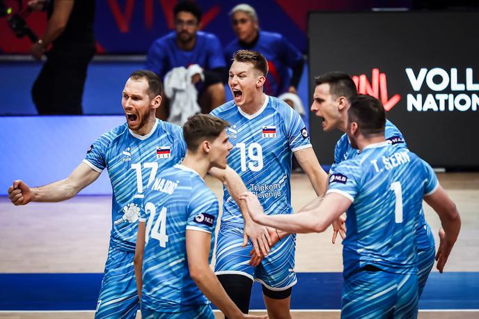 slovenska odbojkarska reprezentanca : Kuba Rok Možič | Slovenci so za uvod premagali Kubo. | Foto VolleyballWorld