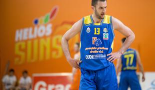 Šenčur z novim trenerjem do zmage nad Krko