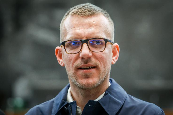 Prejšnji teden je Mesec dejal, da obtožbe zoper Mijiča kažejo na sistemsko korupcijo, taki ljudje pa da ne morejo biti v "prvih političnih vrstah". | Foto: Daniel Novakovič/STA