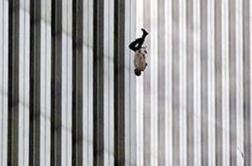 Padajoči mož: tragična fotografija, ki je pretresla ves svet