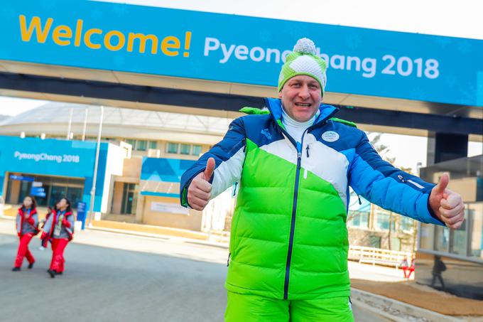 Goran Janus v olimpijski vasi ne skriva dobre volje. Na skakalnici pa .. | Foto: Stanko Gruden, STA