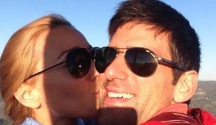 Jelena in Novak s helikopterjem v hotel, poročna prstana že izbrana