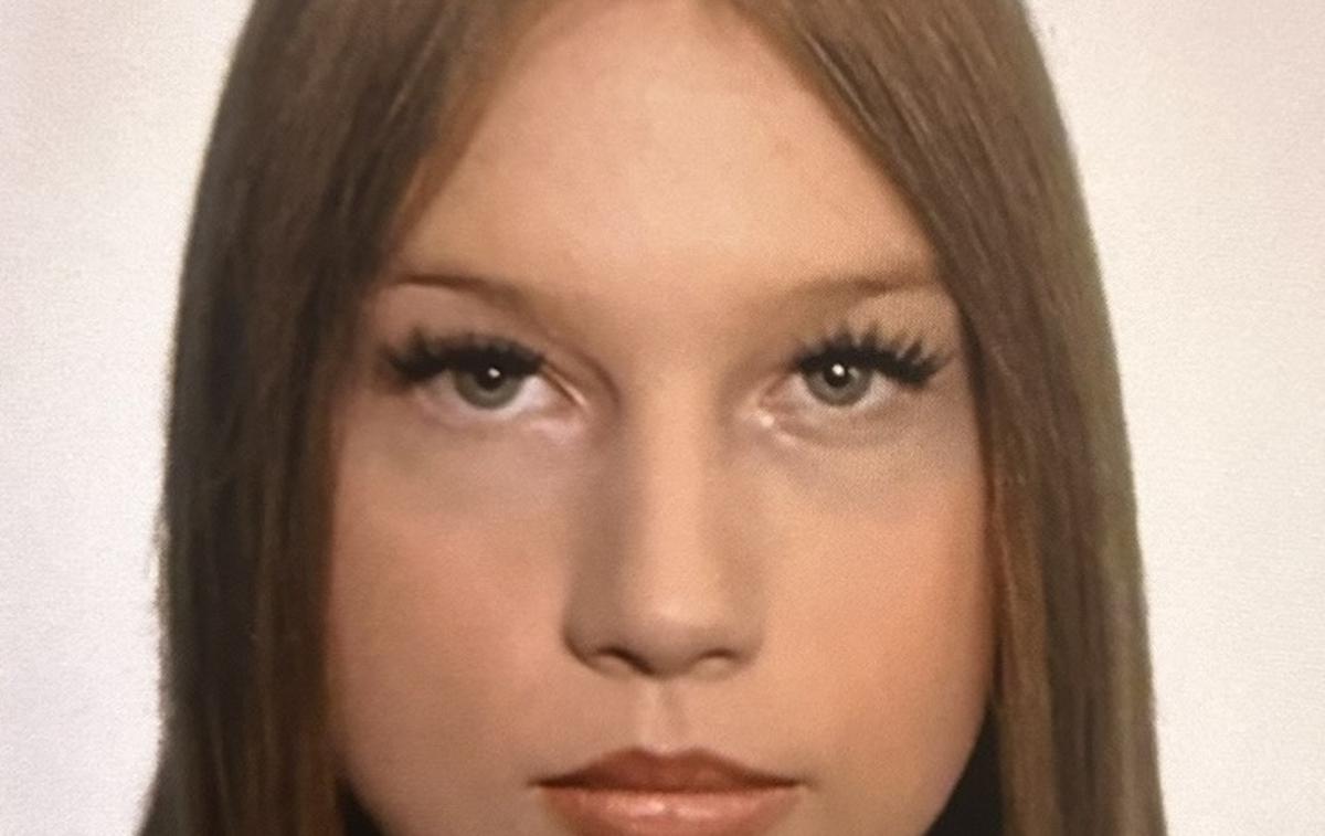 Pogrešana | Nazadnje je bila videna danes, 1. decembra 2025, okoli 11. ure v okolici Kranja. | Foto PU Kranj