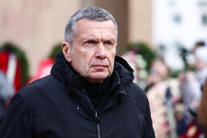 Vladimir Solovjov | Vladimir Solovjov je od začetka vojne v Ukrajini državam Zahoda, članicam Evropske unije in zveze Nato, z uničenjem zagrozil že tolikokrat, da se na družbenih omrežjih mnogi sprašujejo, ali ga je sploh še mogoče jemati resno. | Foto Profimedia